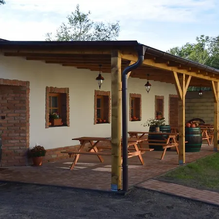 Comenius Moravus Vinarsky Dvur