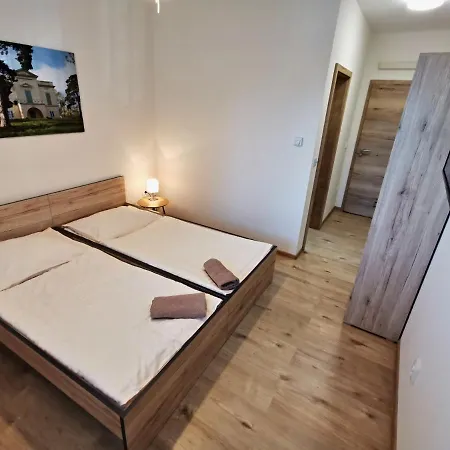 Comenius Moravus Vinarsky Dvur Pensjonat Mikulov