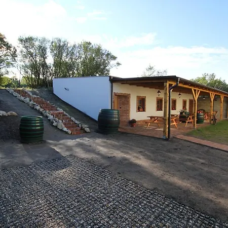 Comenius Moravus Vinarsky Dvur Maison d'hôtes