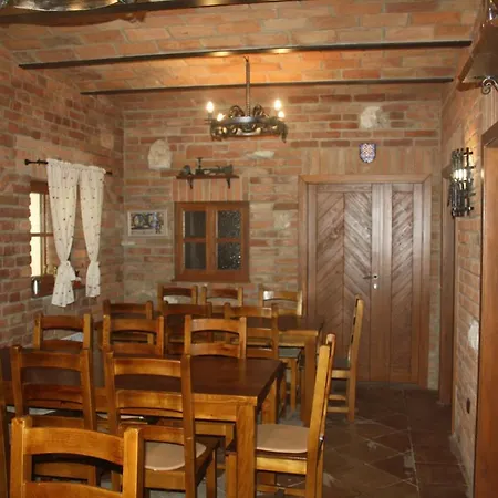 بيت ضيافة Comenius Moravus Vinarsky Dvur ميكولوف