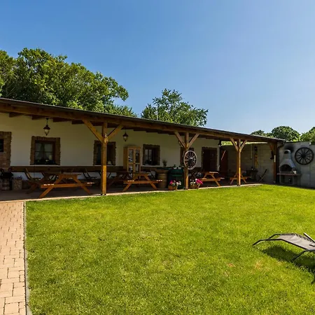 Comenius Moravus Vinarsky Dvur Vendégház