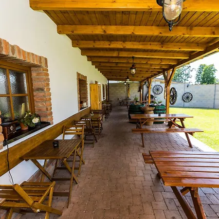 Comenius Moravus Vinarsky Dvur Vendégház Mikulov