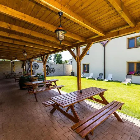 Comenius Moravus Vinarsky Dvur