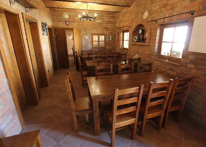 Comenius Moravus Vinarsky Dvur Gasthuis