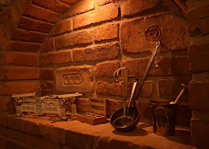 Comenius Moravus Vinarsky Dvur Gasthuis Mikulov
