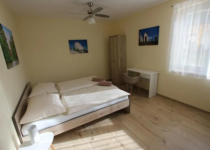 Comenius Moravus Vinarsky Dvur Mikulov