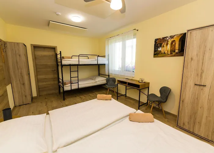 Comenius Moravus Vinarsky Dvur Mikulov